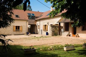 Maison d’hôte pour 4 personnes, avec jardin et vue ainsi que piscine et bassin pour enfant, adapté aux familles dans Eure-et-Loir