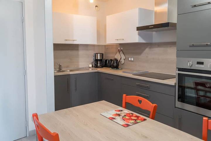 Appartement de vacances pour 5 personnes, avec piscine et balcon, animaux acceptés - 1