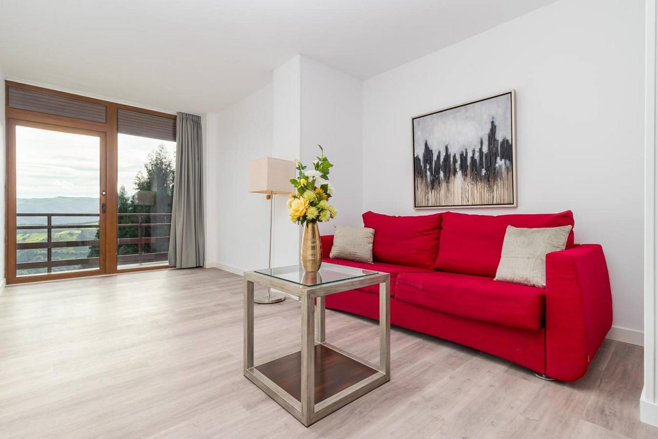 Apartamento entero, Alojamientos La Aparecida con vistas a la montaña, balcón y Wi-Fi in Ampuero , Costa de Cantabria