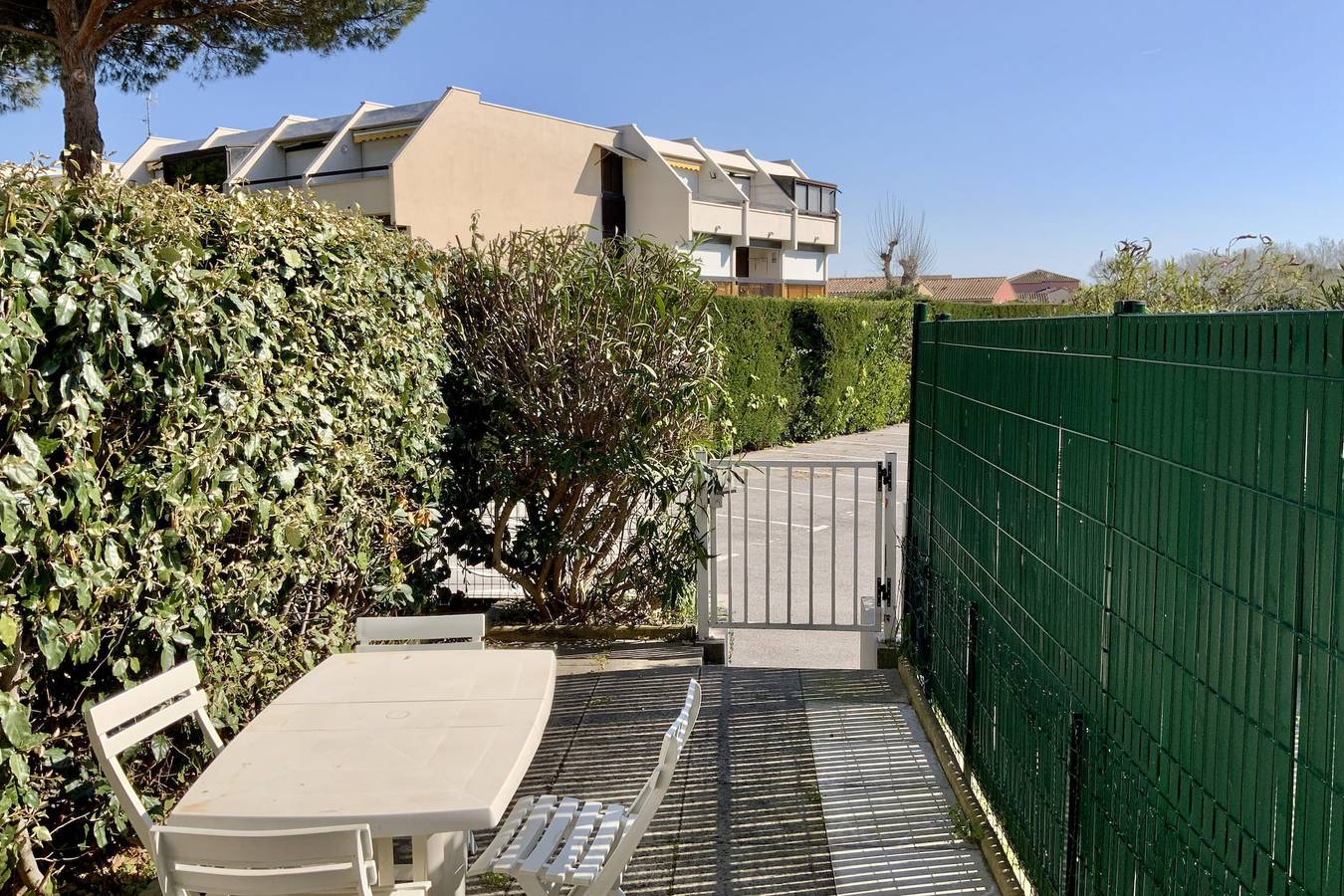 Estudio entero, L’Orée de Camargue – Studio cosy avec cour proche plage in Port Camargue, Le Grau-du-Roi
