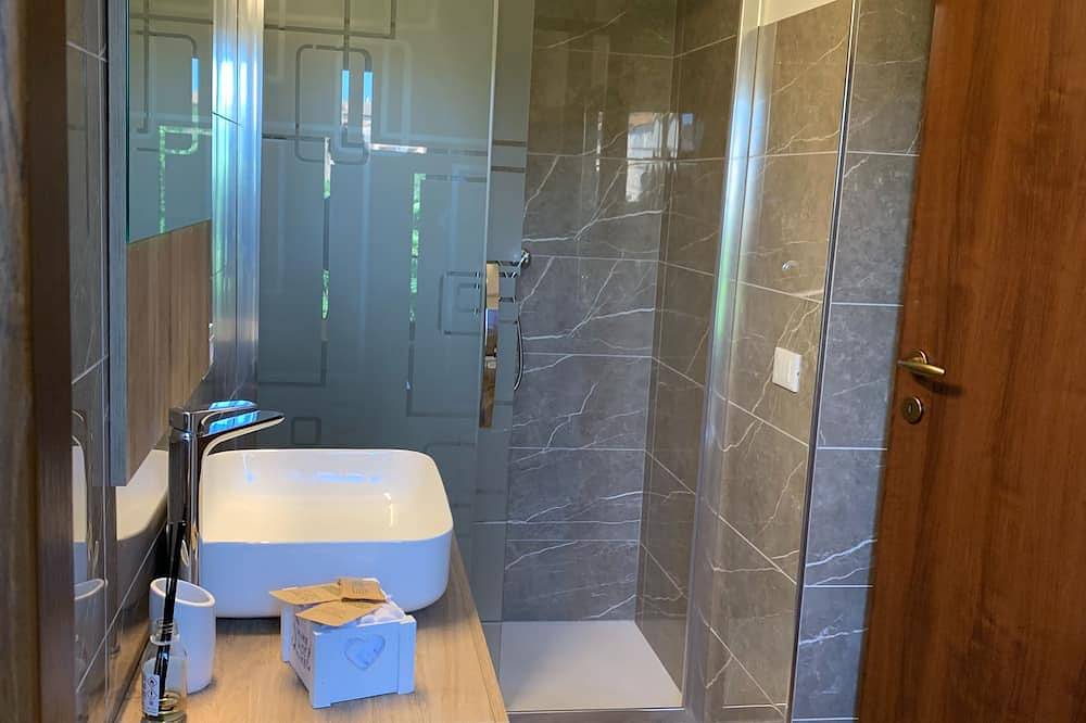 Fuga romantica tra natura e confort a soli 50km da Roma in Corchiano, Provincia di Viterbo