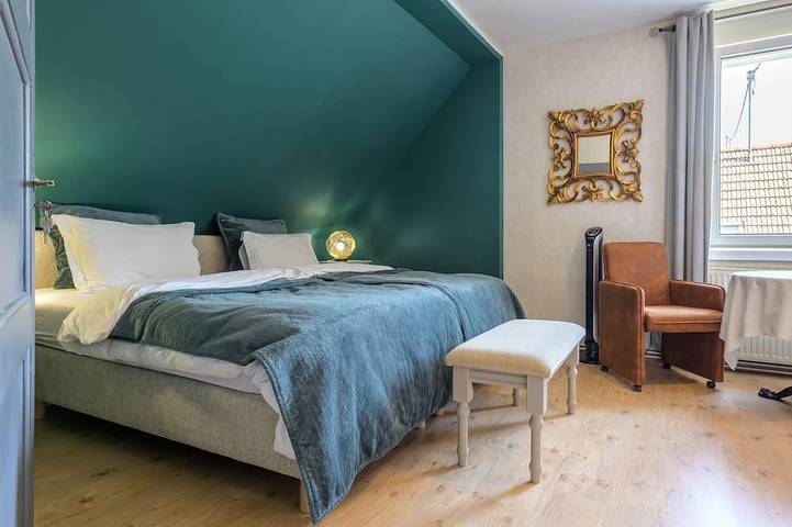 Location de vacances pour 2 personnes, avec jardin et piscine à Sélestat