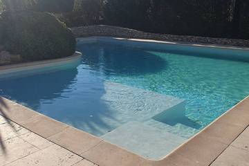 Location de vacances pour 4 personnes à Aureille