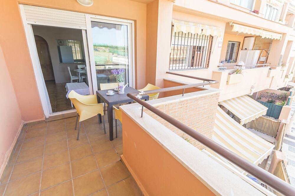 Entire apartment, .Brisa del Peñoncillo in Torrox Costa, Torrox