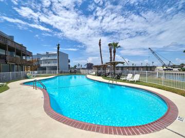 Vacation Rental for 9 Guests in Port Aransas, Nueces County, Picture 1