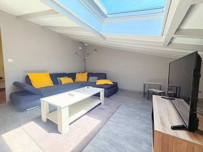Apartamento de vacaciones para 4 personas, con jacuzzi y jardín - 1