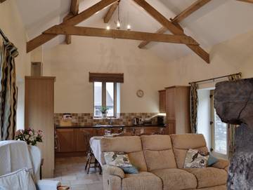 Log Cabin for 6 People in Swansea region, Photo 3