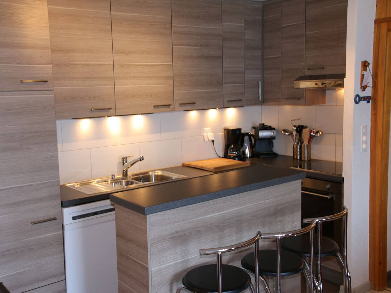 Ganze Wohnung, Berg-Apartment mit Parkplatz in Veysonnaz, Walliser Alpen