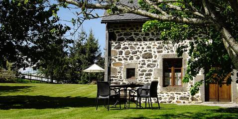 Cottage pour 2 personnes, avec jardin dans le Puy-de-Dôme