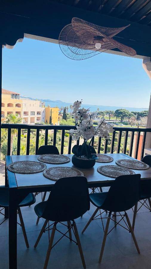 Ferienwohnung für 5 Personen, mit Terrasse und Garten sowie Pool und Ausblick in Gassin - 4