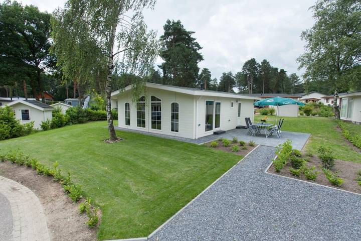 Chalet voor 4 personen, met tuin in Susteren