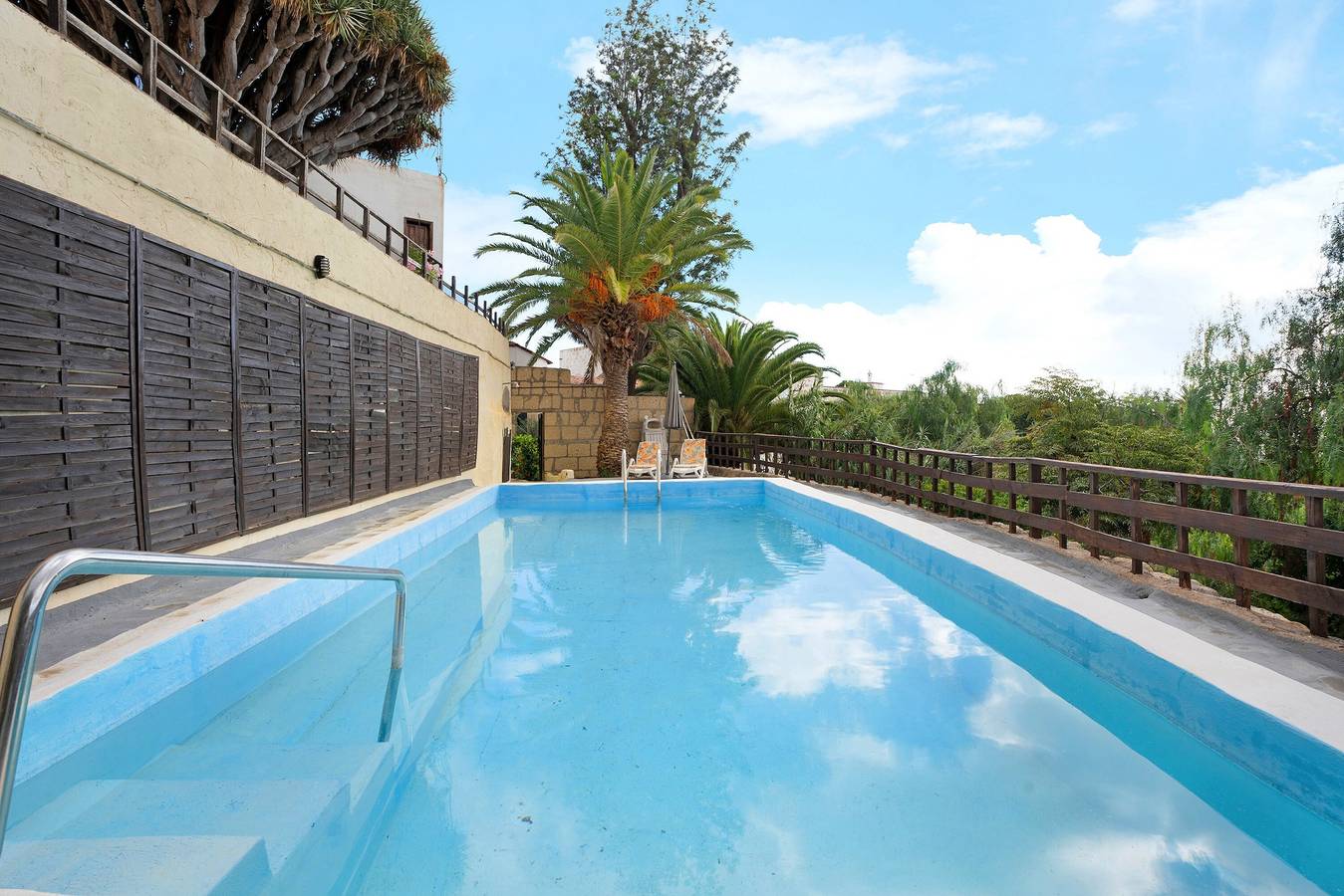Ferienhaus "El Drago" mit Bergblick, Pool und Wlan in Arico el Nuevo, Arico