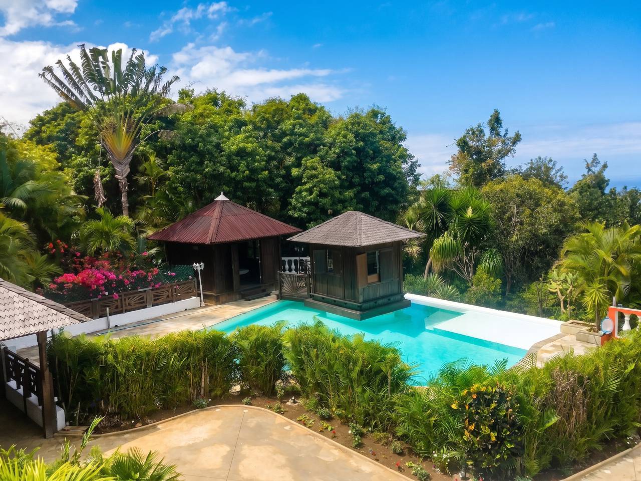 Bungalow cómodo en Ruisseau con piscina compartida in Saint-Louis, Reunión