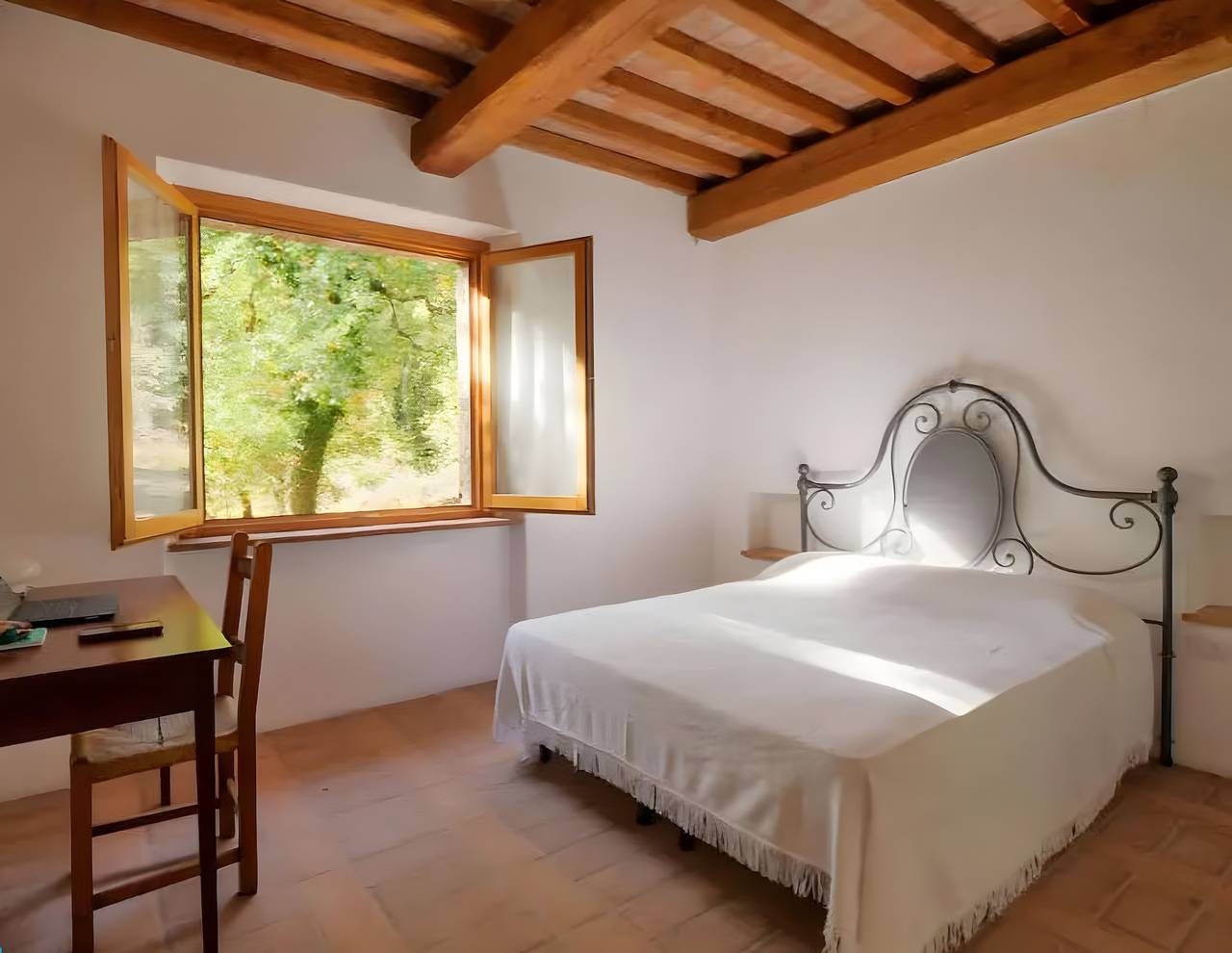 Apartamento entero, Casa Vacanze 'San Michele - La Valle' con Vista a la Montaña, Piscina Compartida y Aire Acondicionado in Montieri, Provincia de Grosseto