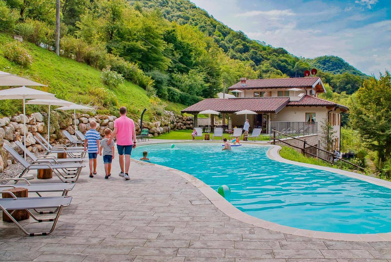 Piccola Valle in Vobarno, Montagnes autour du lac de Garde