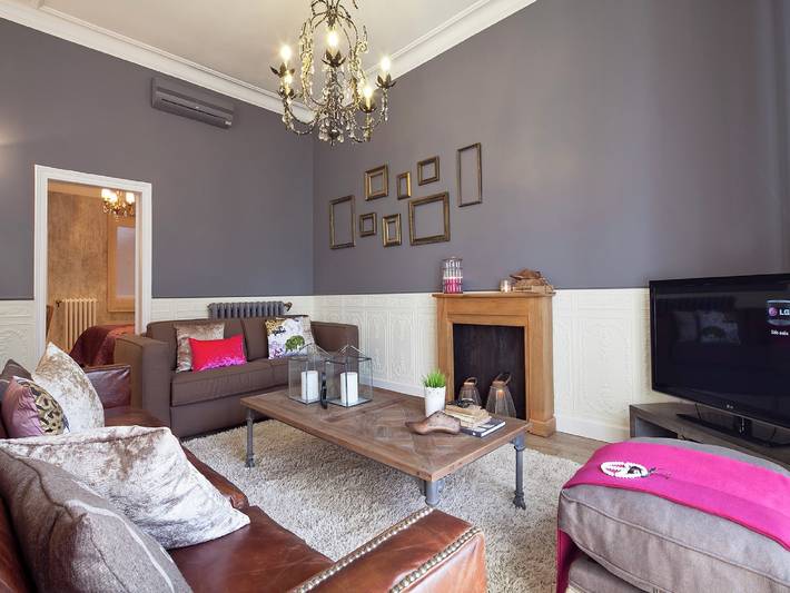 Chalet für 7 Personen, mit Balkon in Barcelona