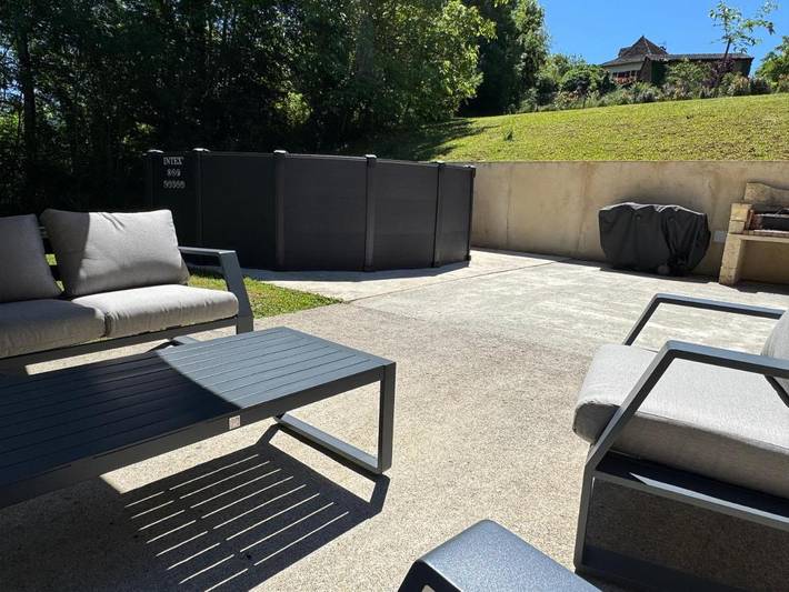 Location de vacances pour 10 personnes, avec vue ainsi que jardin et piscine à Béduer - 3