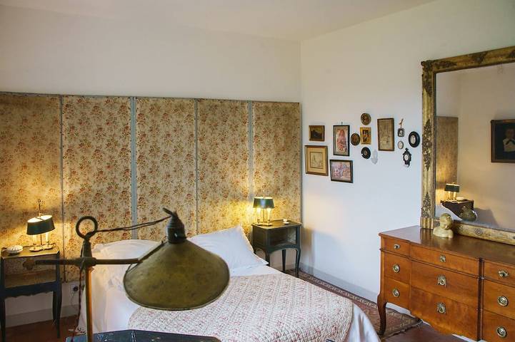 Holiday Home in Lourmarin – Stunning View of the Château in Lourmarin, Parque natural regional del Luberon
