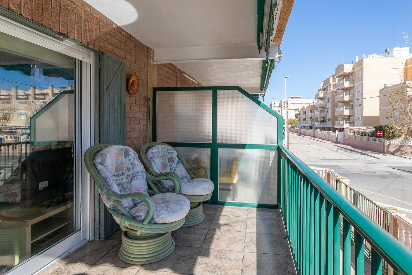 Apartamento entero, Apartamento 'Girasol Salamanca' con balcón, y aire acondicionado in Santa Pola, Costa Blanca