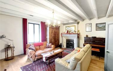 Gîte pour 6 personnes, avec jardin et terrasse, adapté aux familles à Arçais