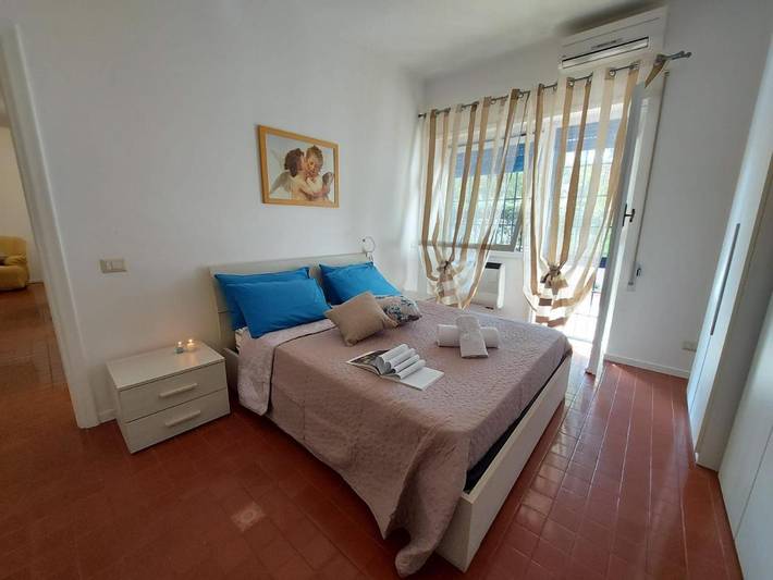 Apartamento de vacaciones para 3 personas, con terraza y jardín - 1