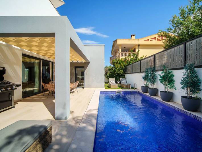 Finca für 6 Personen, mit Pool und Garten in Colònia de Sant Pere