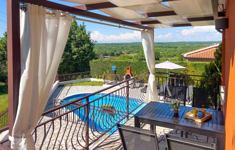 Modernes Apartment mit Pool und Parkplatz, 1 km vom Stadtzentrum von Dracevac entfernt in Grad Poreč, Porec und Umgebung