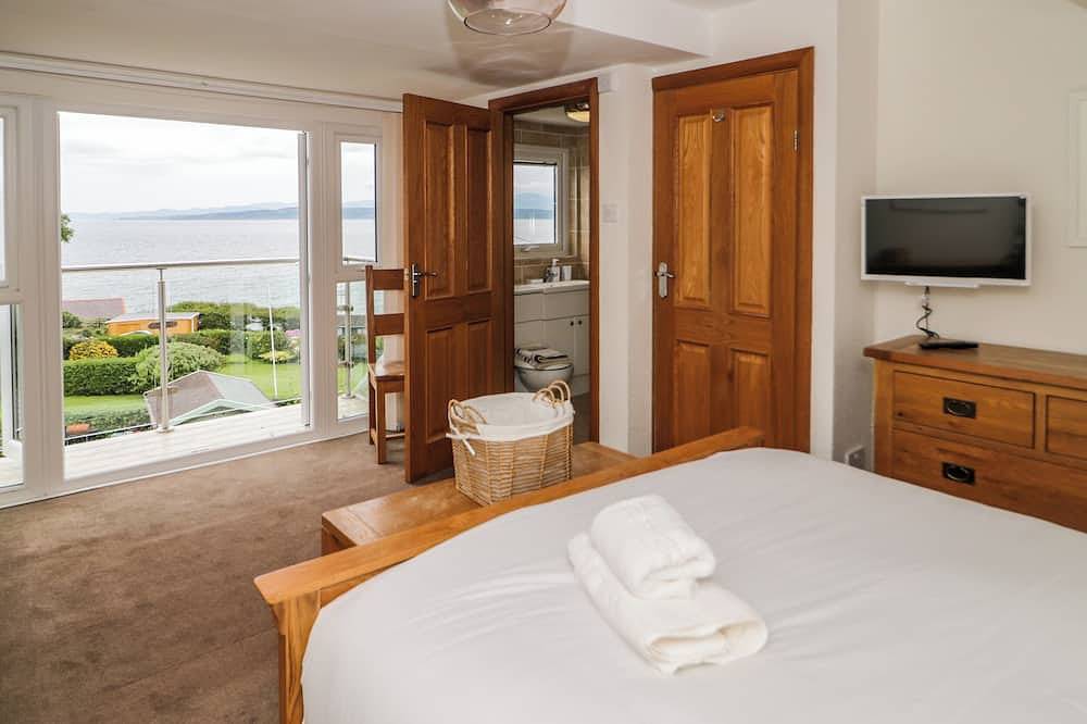 3 Moranedd, family friendly, character holiday cottage in Moelfre in Moelfre, Insel Anglesey