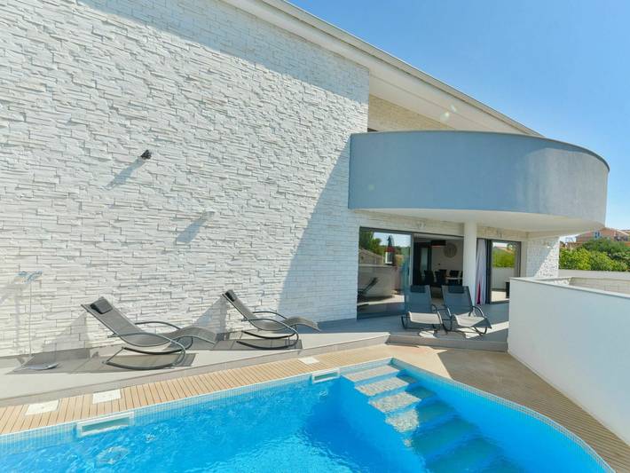 Ferienhaus für 10 Personen, mit Balkon und Garten - 1