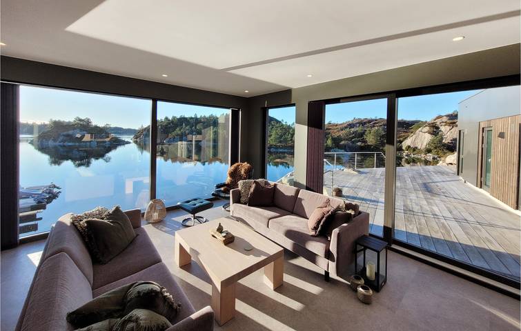 Ferienhaus für 10 Personen mit Terrasse in Bømlo