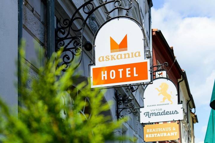 Hotel für 10 Personen, mit Terrasse in Bernburg