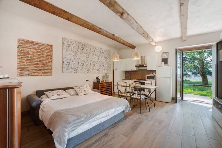 Appartamento intero, Appartamento Casa 'Bianca' con Wi-Fi e aria condizionata in San Pietro Mosezzo, Provincia di Novara