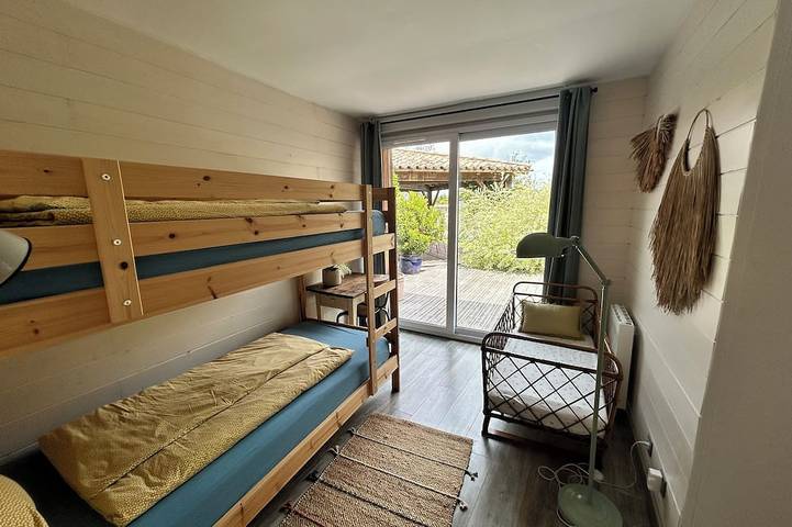 Location de vacances pour 6 personnes, avec terrasse et jardin à Galgon - 4