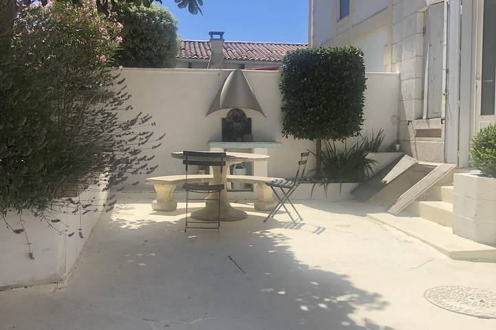 Location de vacances pour 4 personnes, avec terrasse dans Plage Pontaillac - 4