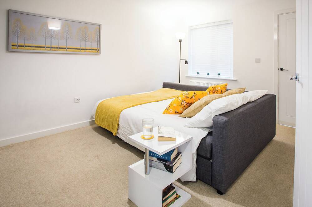 Bright 3-Bed 2.5-Bath Bolton Home in Westhoughton, Bolton