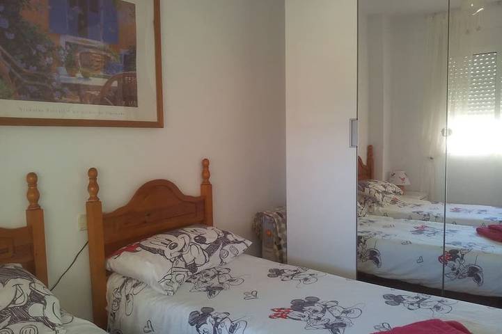 Appartement entier, Bright Sea-front apartment: free WiFi, A/C,Fans,Playa Paraiso, Murcia,  La Manga in Playa Honda (Costa Cálida), Carthagène