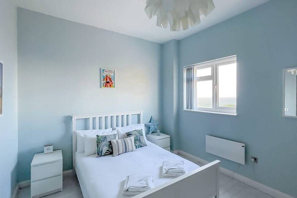 Entire apartment, Seaview Apartment by Turner Contemporary, Margate By Adliv in Botany Bay, Kent