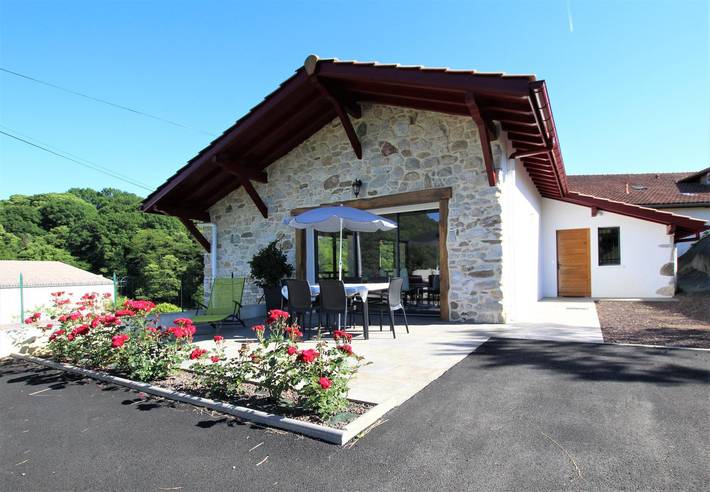 Gîte pour 4 personnes, avec Terrasse et Jardin