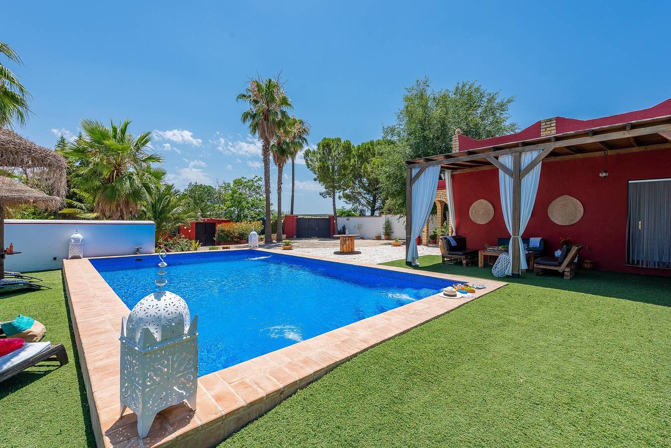 Holiday Home "Villa Felisa in Sevil" with Pool and Wi-Fi in Marchena, Sevilla Province