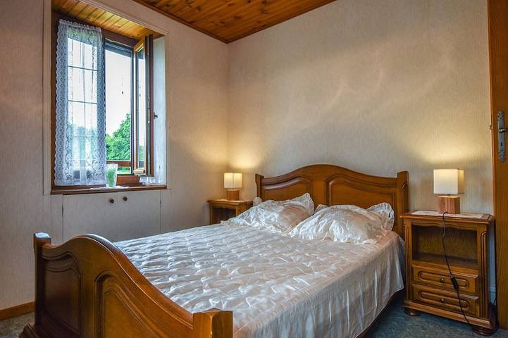 Location de vacances pour 6 personnes, avec terrasse et jardin, animaux acceptés à Padirac - 2