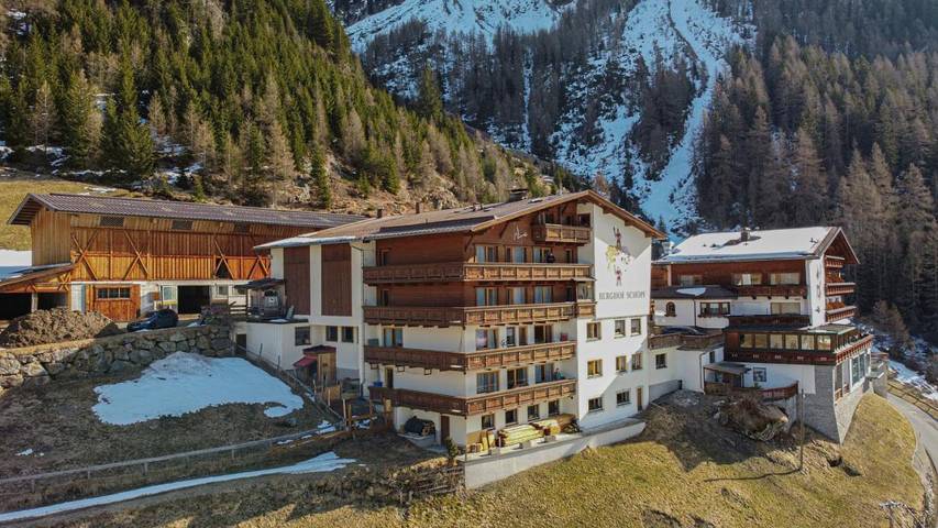 Chambre d’hôte pour 2 personnes, avec Balcon et Vue dans Gries