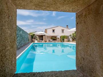 Location de vacances pour 2 personnes, avec vue ainsi que piscine et jardin, animaux acceptés à Gagliano del Capo