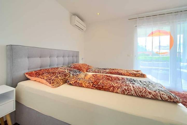 Villa pour 10 personnes, avec balcon et jardin à Klimno - 2