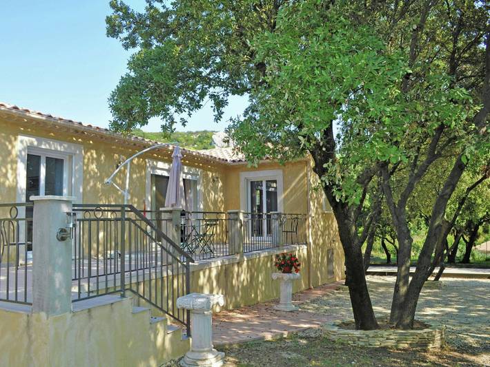 Modern Villa with Private Swimming Pool in Lédenon in Lédenon, Region de Nimes