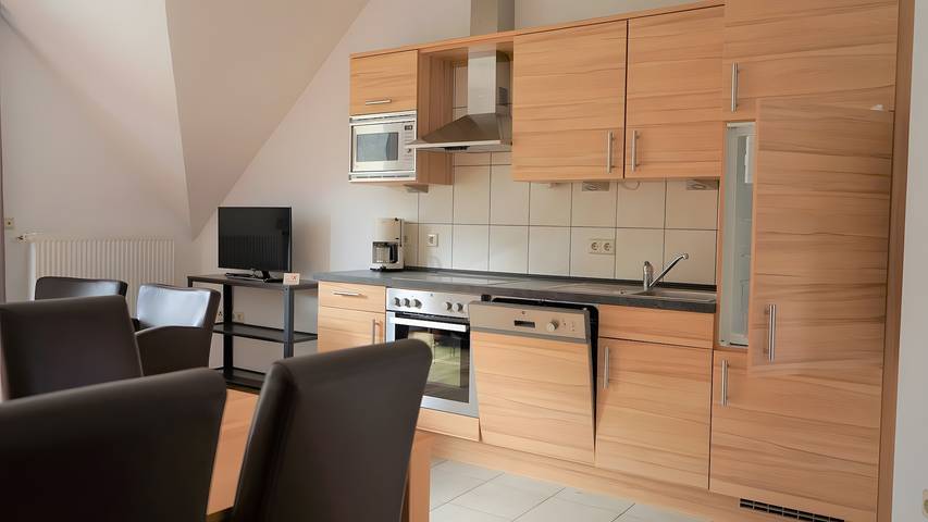 Appartamento intero, Appartamento per 2 persone con balcone non fumatori e vista Mosella (45 m²) a Ediger-Eller in Ediger-Eller, Cochem-Zell