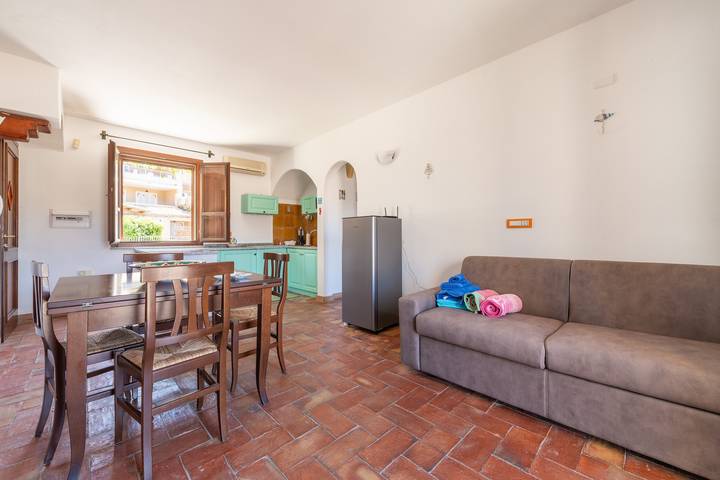 Hel lejlighed, Apartment 'Rokkaria Holiday' with Wi-Fi and Air Conditioning in Crabonaxa/Villasimius, Villasimius