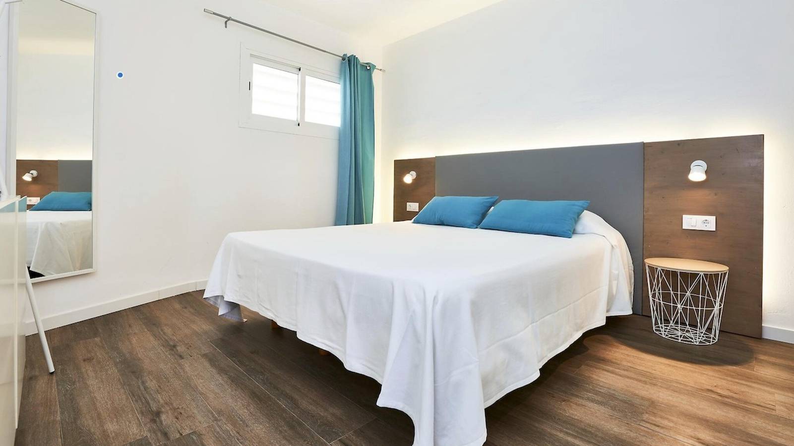 Appartement 'Es Sabina' met Uitzicht op Zee, Privéterras en Wifi, foto 13