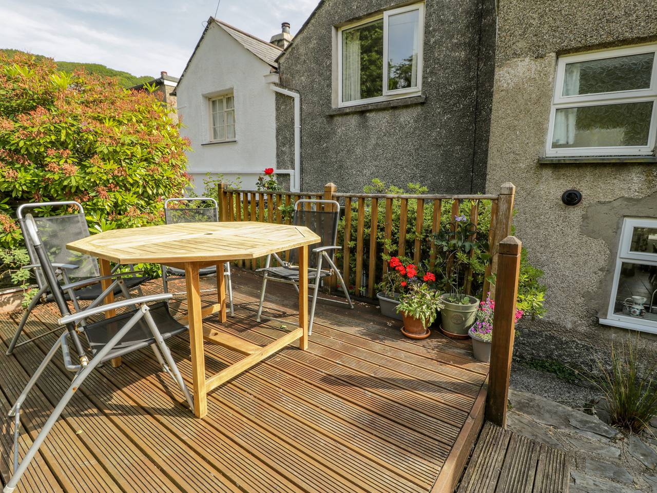 6 Glyn Terrace in Borth-y-Gest, Snowdonia