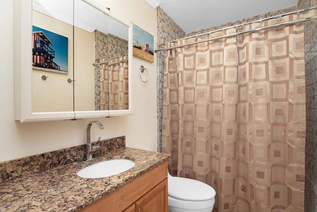 Beautiful Family Big Pine Retreat! Short drive to Key West! in Big Pine Key, Lower Keys