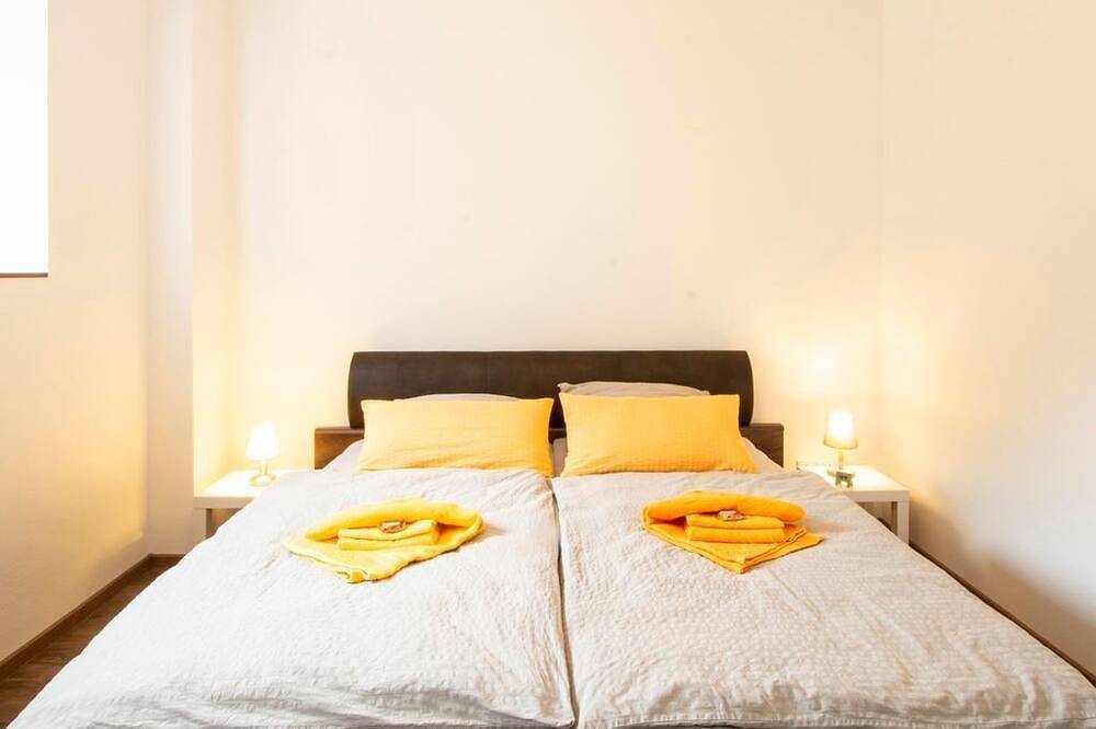 Ganze Wohnung, 7-Bett Ferienwohnung Hundeglück - Haus Alleegarten Ferienwohnungen in Bad Bertrich, Traben-Trarbach und Umbegung